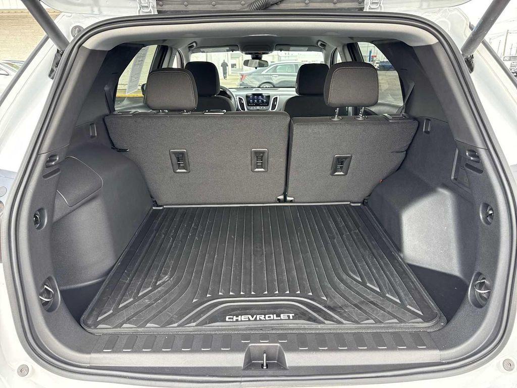 used 2024 Chevrolet Equinox car, priced at $29,870