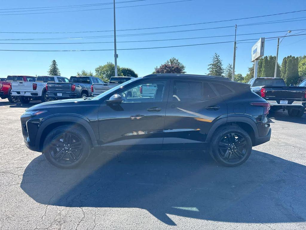 used 2025 Chevrolet Trax car, priced at $24,800