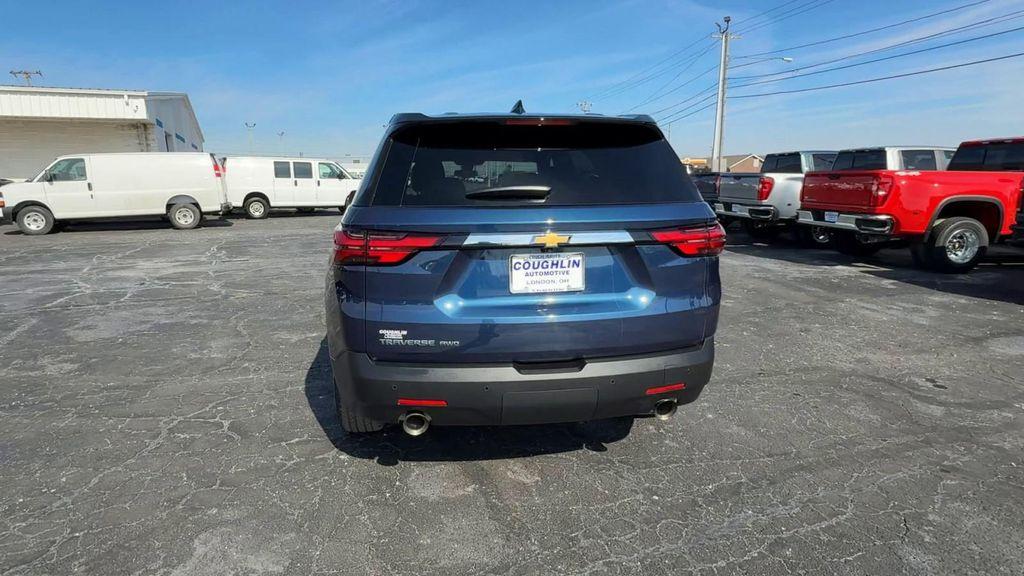 used 2022 Chevrolet Traverse car, priced at $27,795