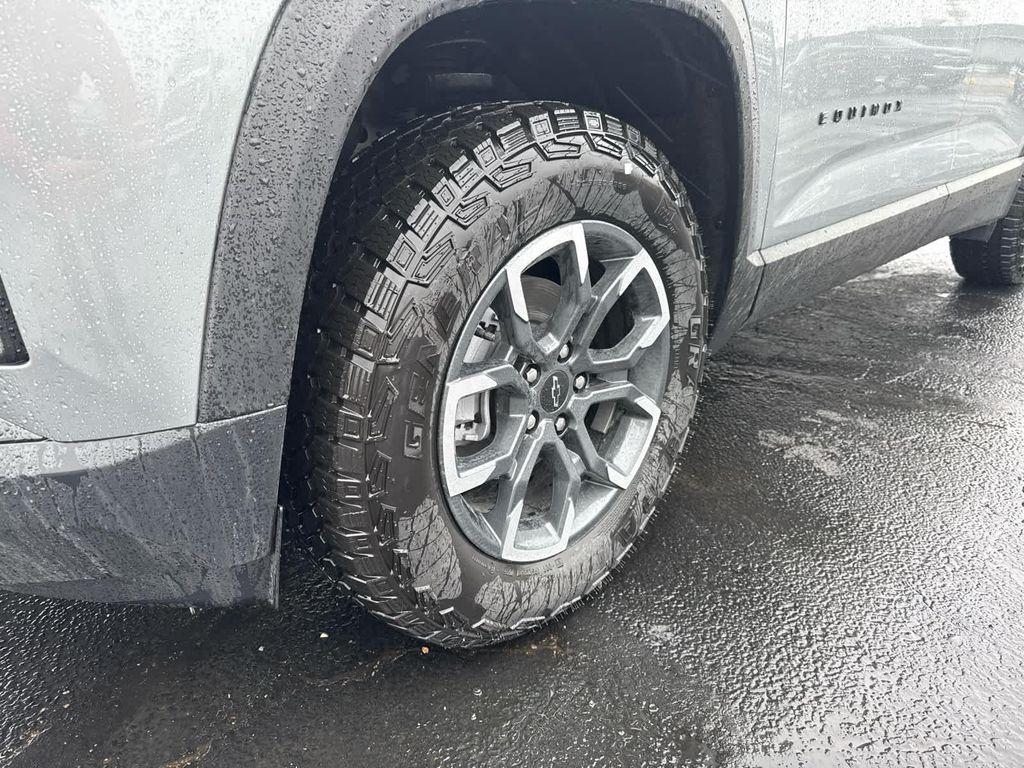 new 2026 Chevrolet Equinox car, priced at $36,545