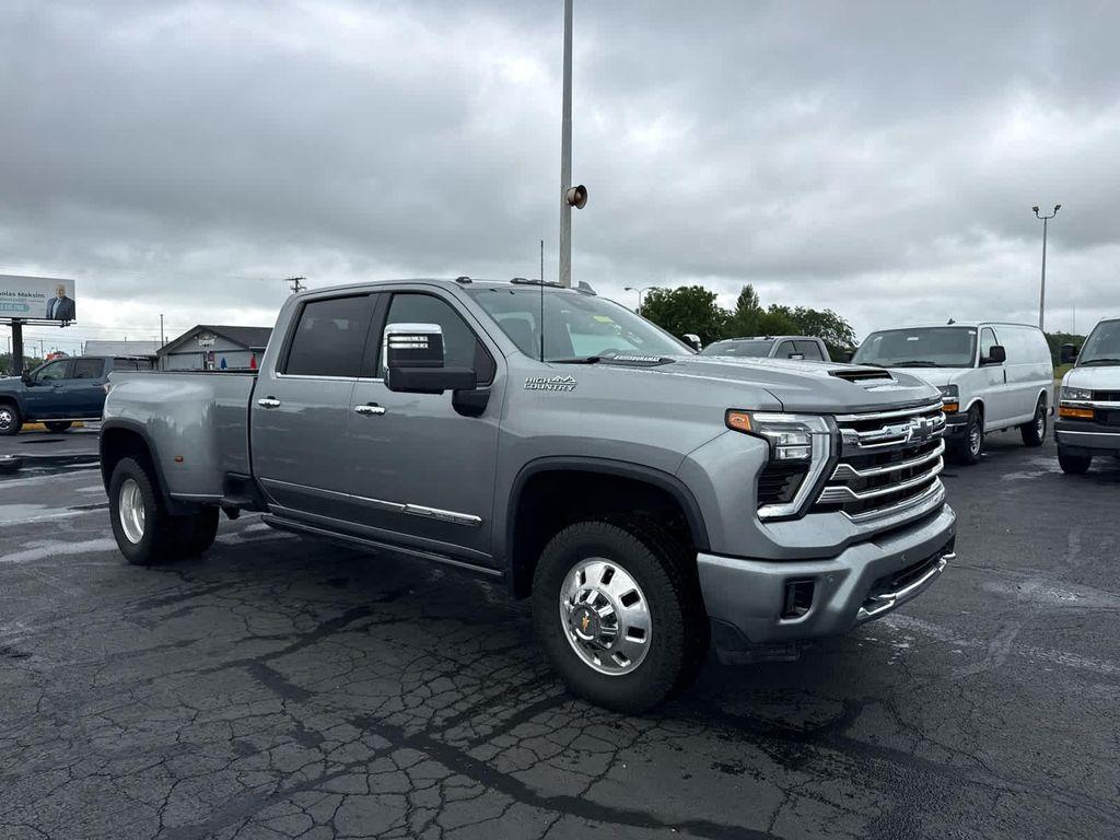 used 2025 Chevrolet Silverado 3500 car, priced at $64,800