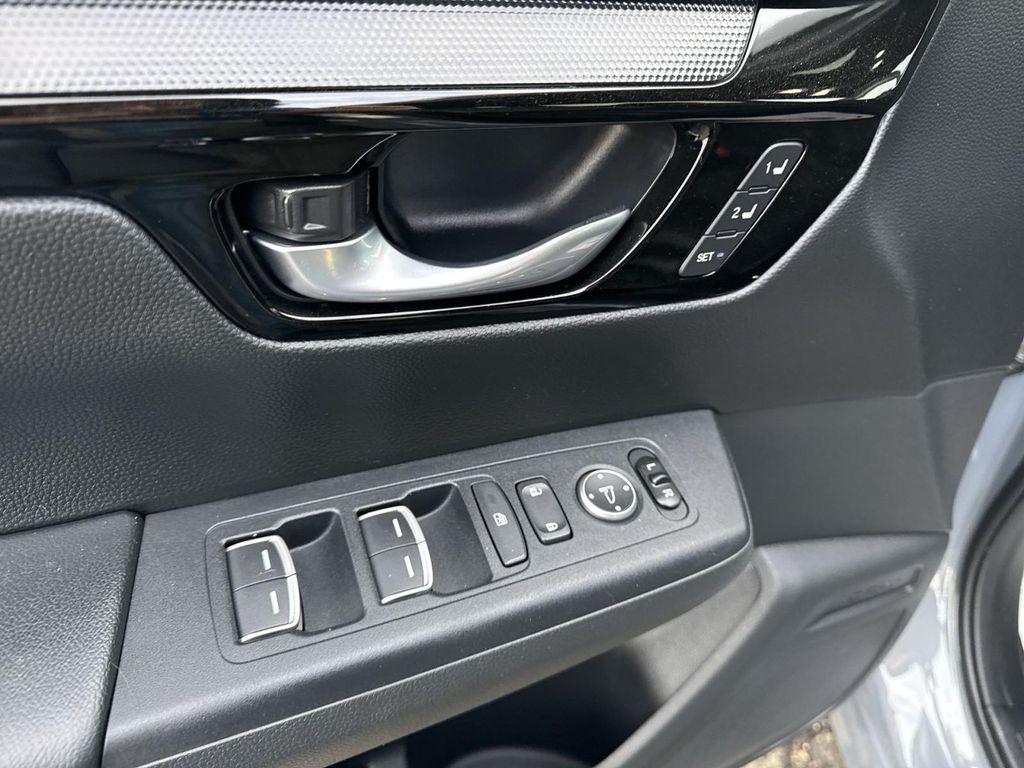 used 2024 Honda CR-V Hybrid car, priced at $30,495