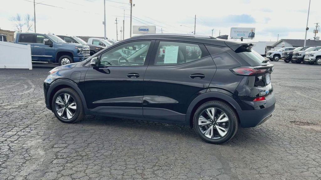 used 2022 Chevrolet Bolt EUV car, priced at $18,495