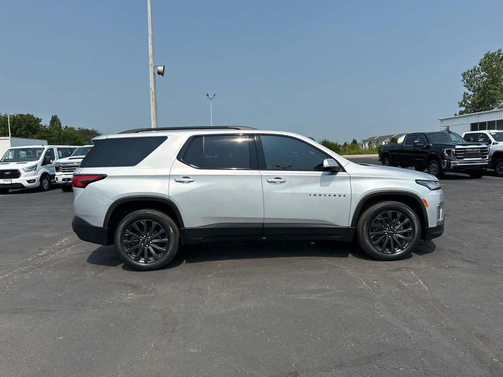 used 2022 Chevrolet Traverse car, priced at $25,800