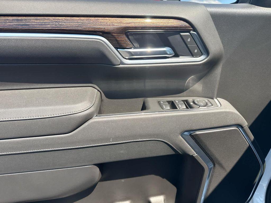 new 2026 GMC Sierra 1500 car, priced at $63,975