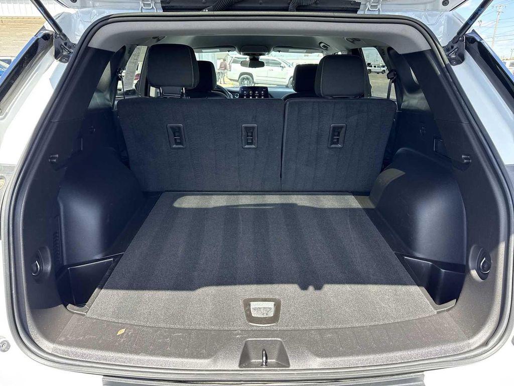 used 2025 Chevrolet Blazer car, priced at $25,900