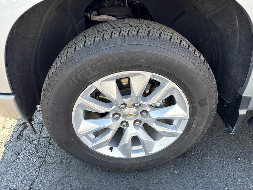 used 2025 Chevrolet Silverado 1500 car, priced at $38,895