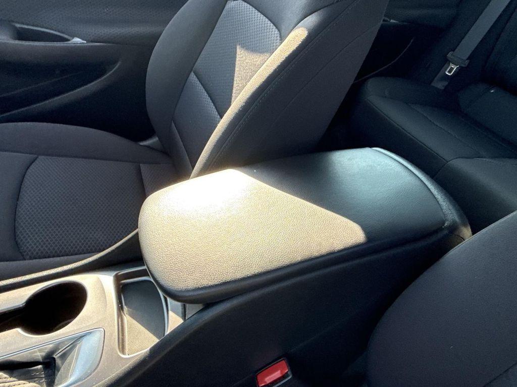 used 2020 Chevrolet Malibu car, priced at $16,495