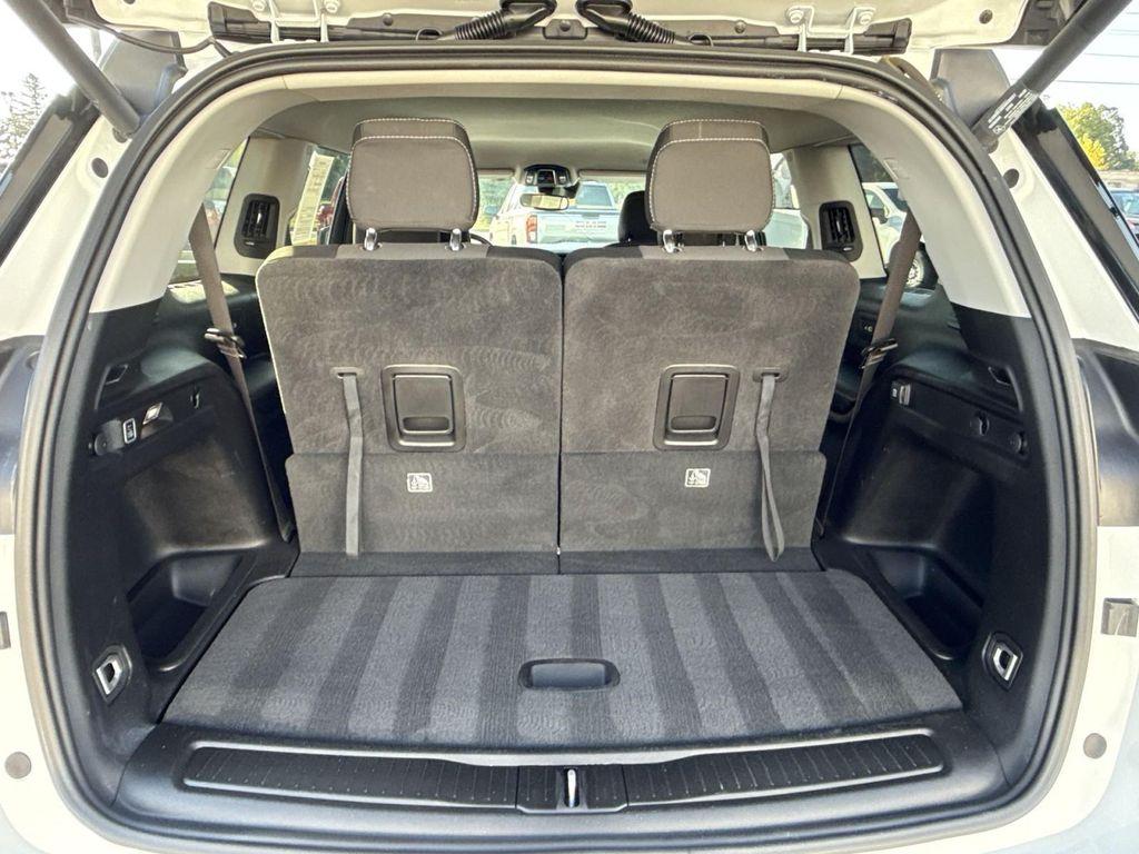 used 2022 Jeep Grand Cherokee L car, priced at $27,495