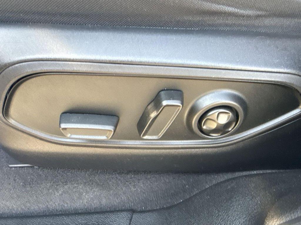 used 2022 Jeep Grand Cherokee L car, priced at $27,495