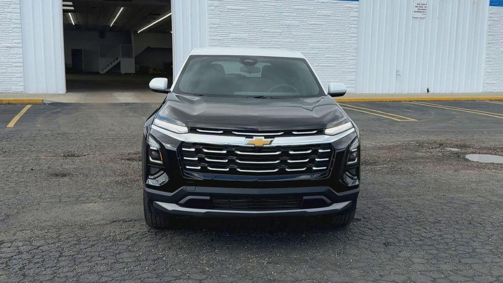 new 2026 Chevrolet Equinox car, priced at $33,340