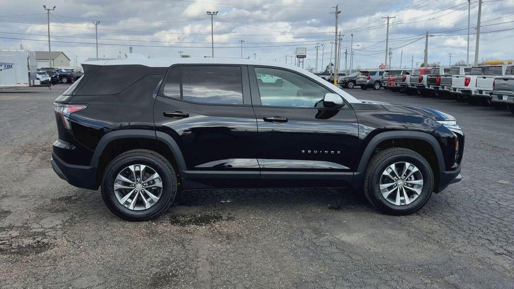 new 2026 Chevrolet Equinox car, priced at $33,340