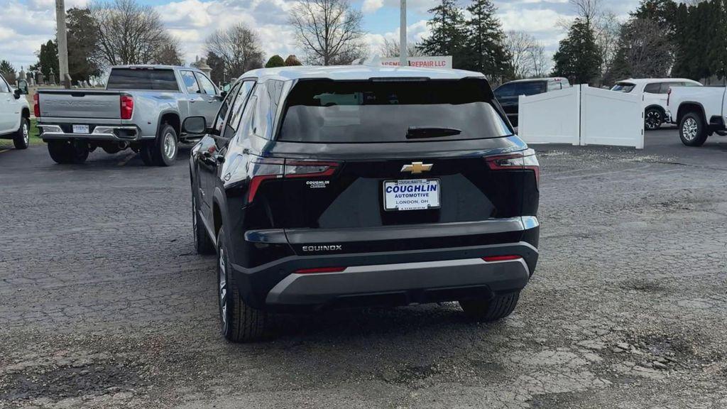 new 2026 Chevrolet Equinox car, priced at $33,340