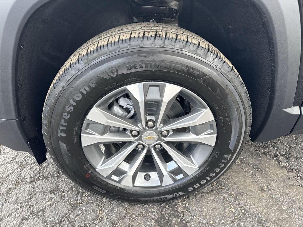 new 2026 Chevrolet Equinox car, priced at $33,340