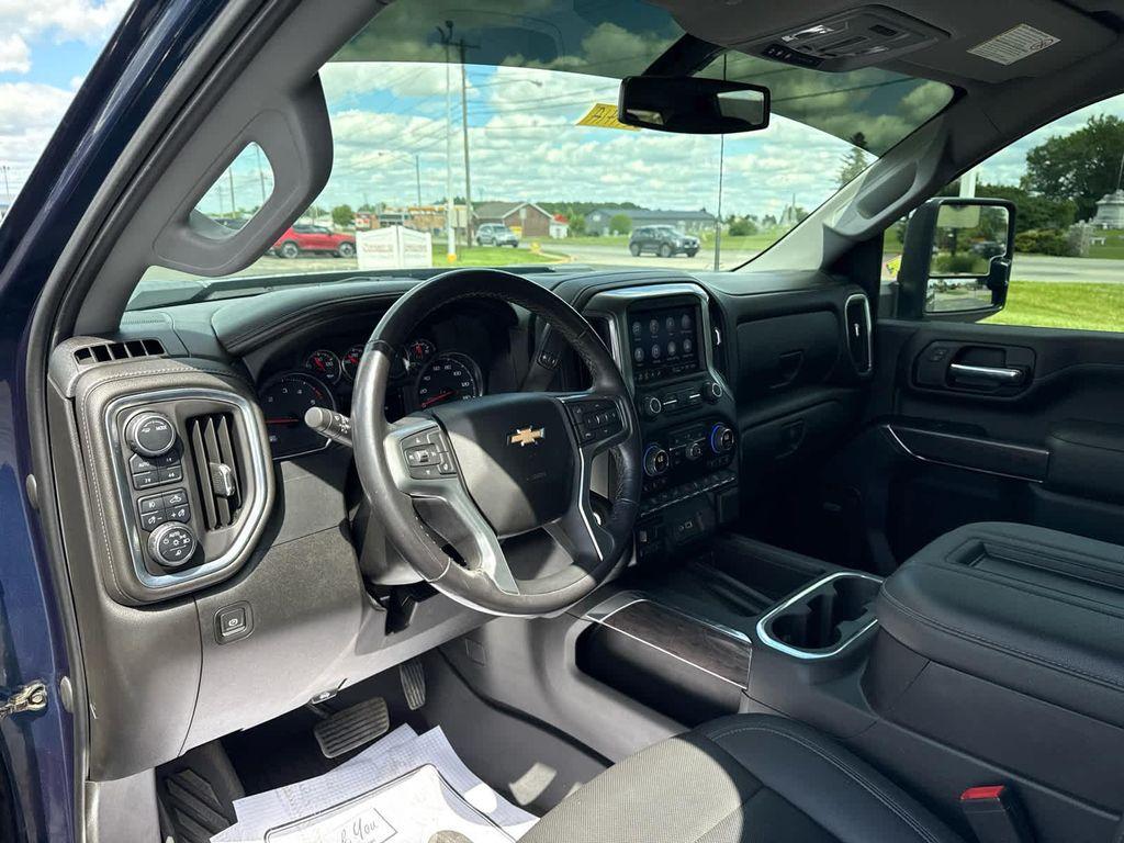 used 2022 Chevrolet Silverado 3500 car, priced at $58,800