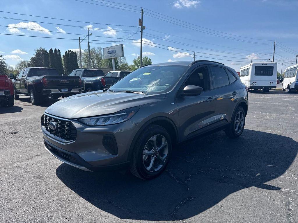 used 2025 Ford Escape car, priced at $25,400
