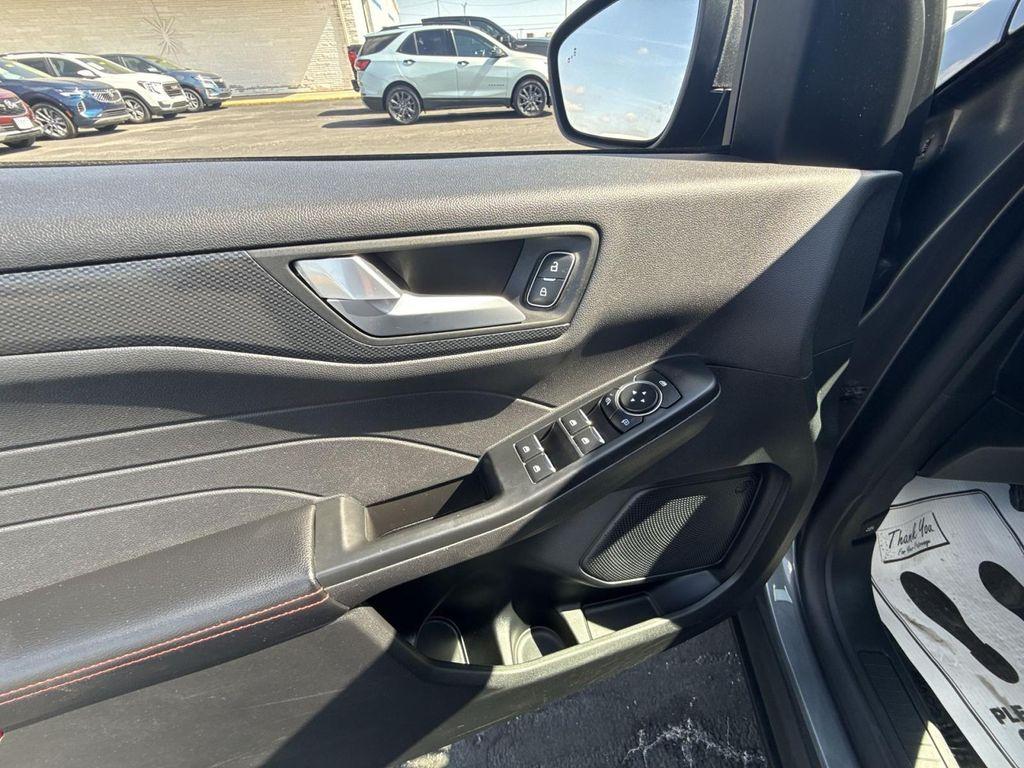 used 2025 Ford Escape car, priced at $22,799