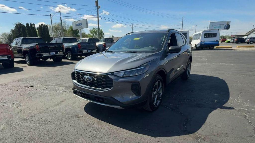 used 2025 Ford Escape car, priced at $22,799