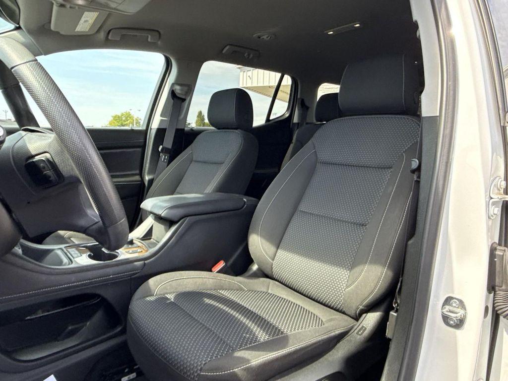 used 2023 GMC Acadia car, priced at $26,495