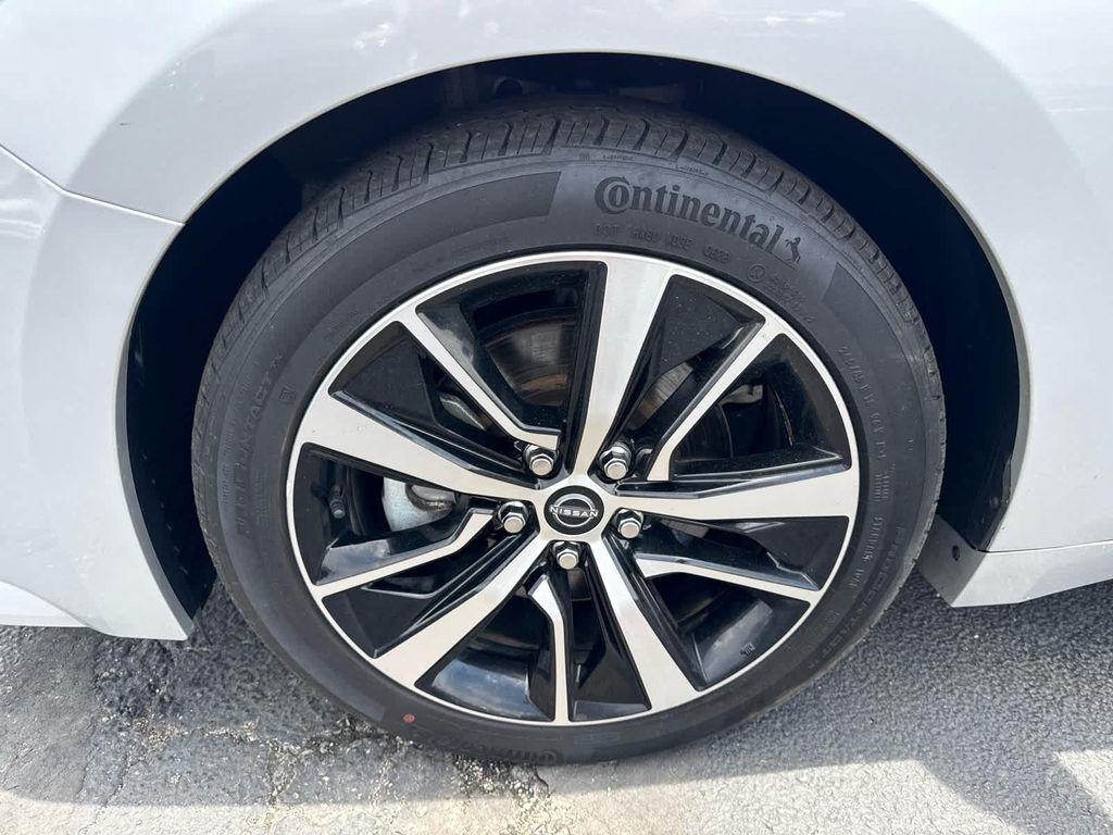 used 2023 Nissan Maxima car, priced at $25,400