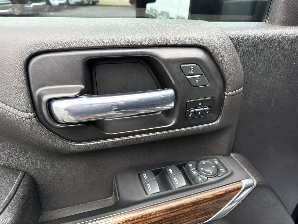 used 2022 Chevrolet Silverado 2500 car, priced at $57,990