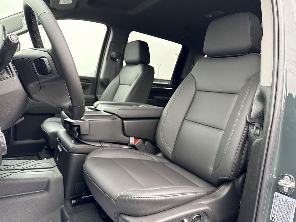 new 2026 Chevrolet Silverado 3500 car, priced at $80,025