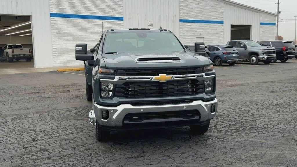 new 2026 Chevrolet Silverado 3500 car, priced at $80,025