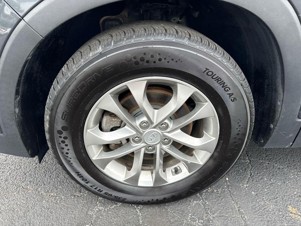 used 2020 Hyundai Santa Fe car, priced at $9,400