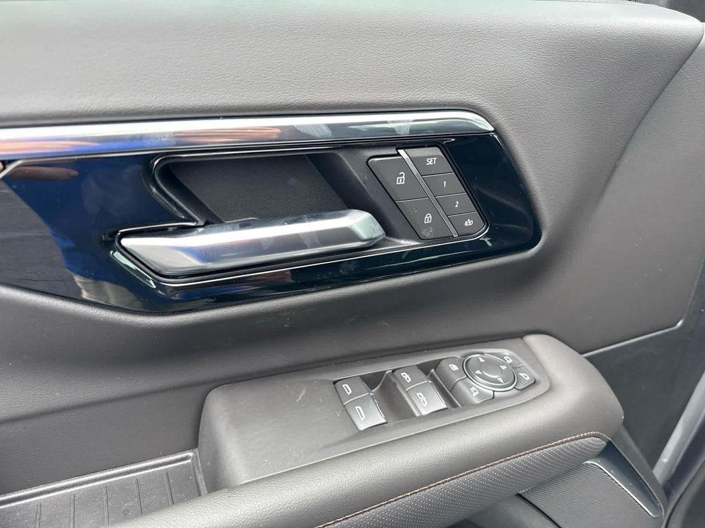 new 2026 Chevrolet Suburban car, priced at $91,585