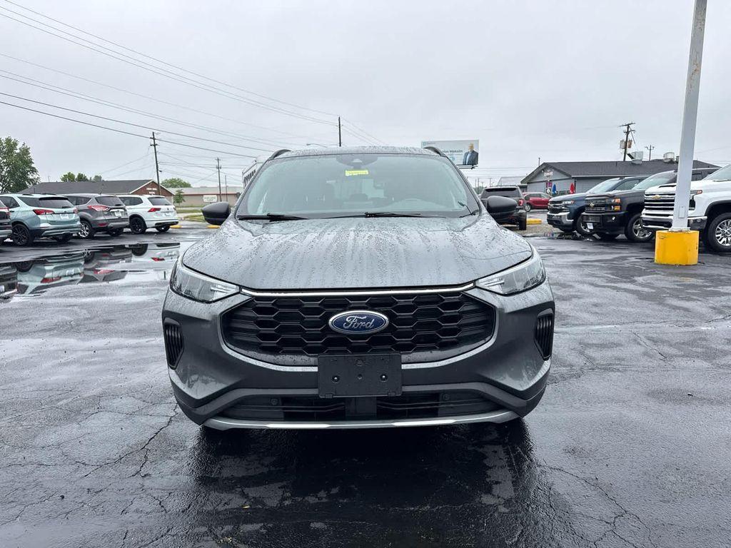 used 2025 Ford Escape car, priced at $24,800