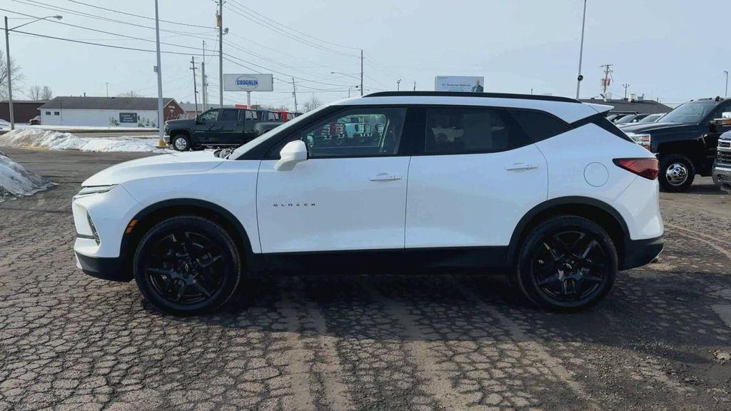 used 2024 Chevrolet Blazer car, priced at $29,995