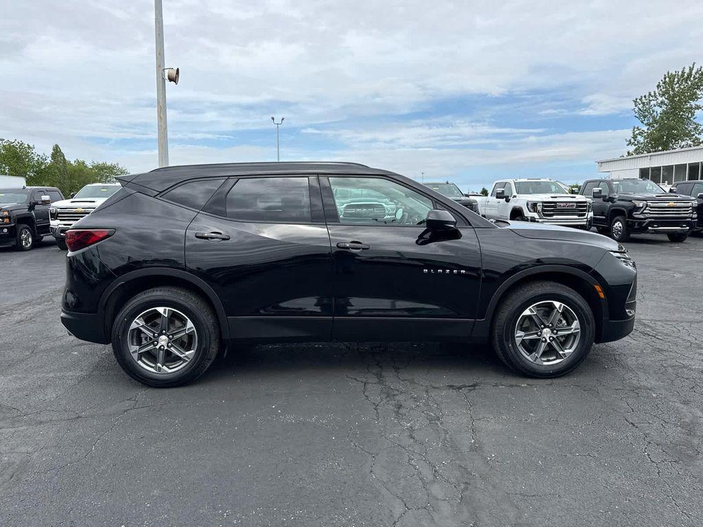 used 2025 Chevrolet Blazer car, priced at $29,495