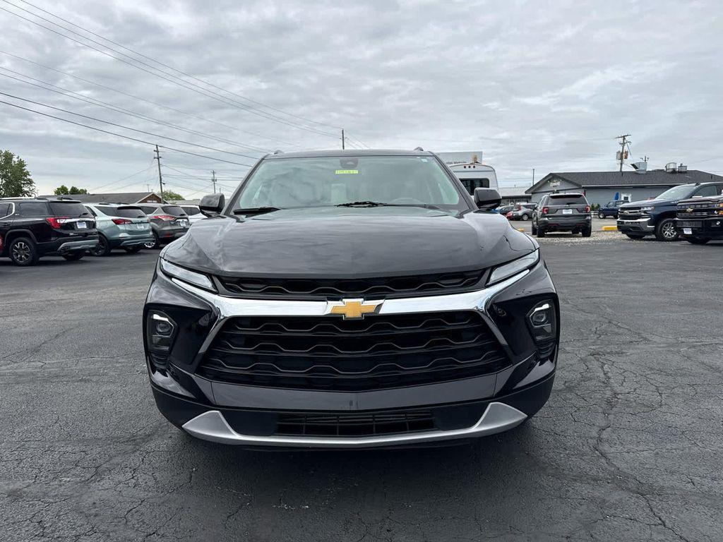 used 2025 Chevrolet Blazer car, priced at $29,495