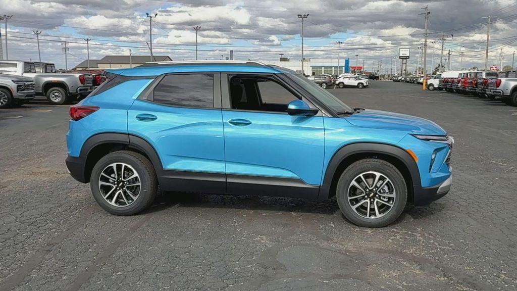 new 2026 Chevrolet TrailBlazer car, priced at $27,840
