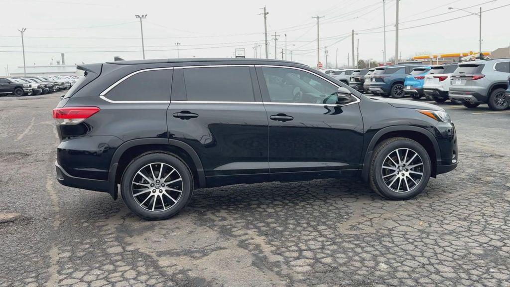 used 2017 Toyota Highlander car, priced at $23,495