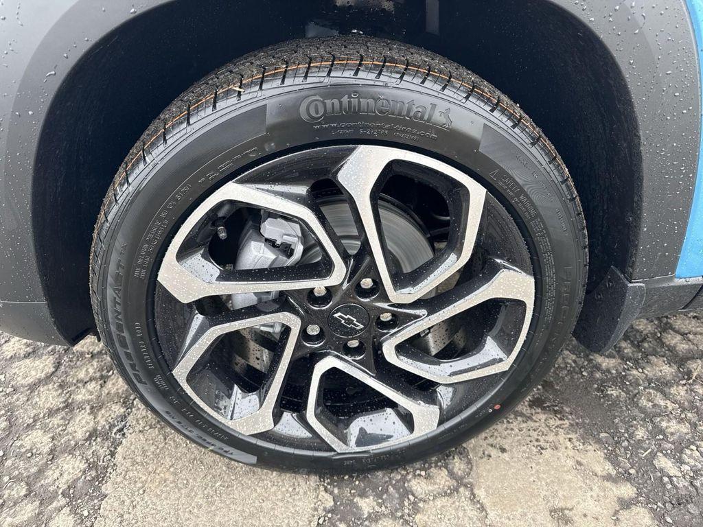 new 2026 Chevrolet Trax car, priced at $30,045