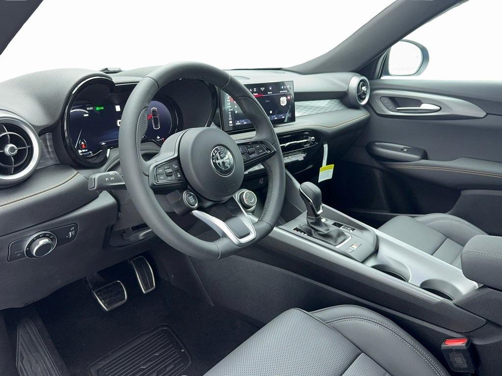 new 2025 Alfa Romeo Tonale car, priced at $43,880