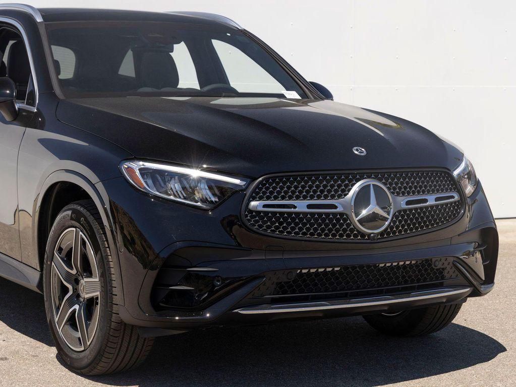 new 2026 Mercedes-Benz GLC 300 car, priced at $57,685