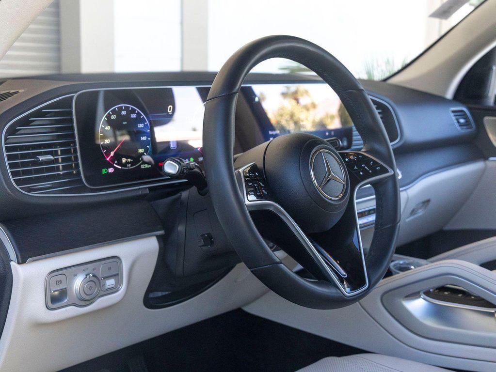 used 2024 Mercedes-Benz GLE 450 car, priced at $58,998
