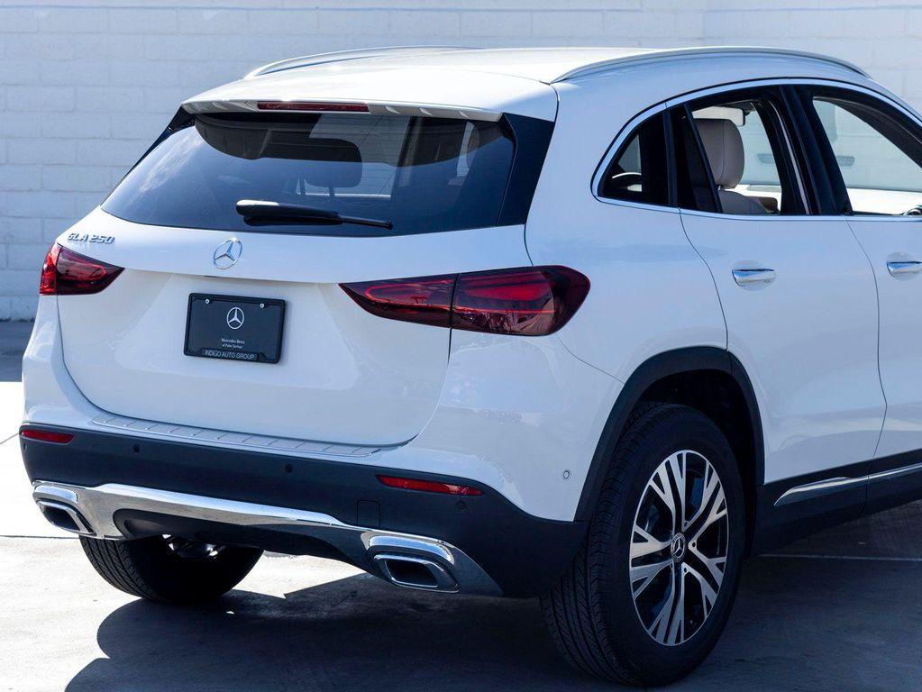 used 2025 Mercedes-Benz GLA 250 car, priced at $38,990