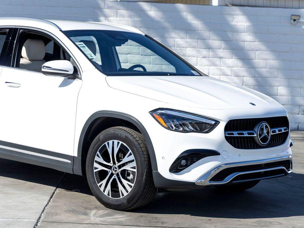 used 2025 Mercedes-Benz GLA 250 car, priced at $38,990