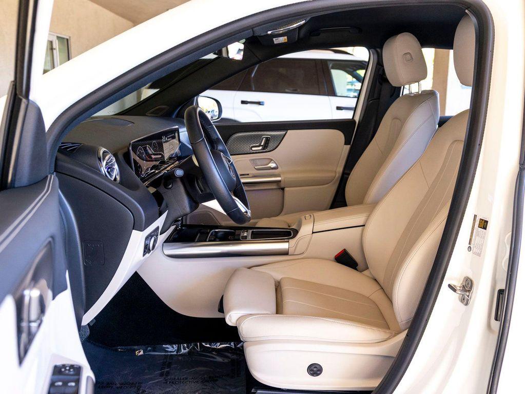 used 2025 Mercedes-Benz GLA 250 car, priced at $39,499