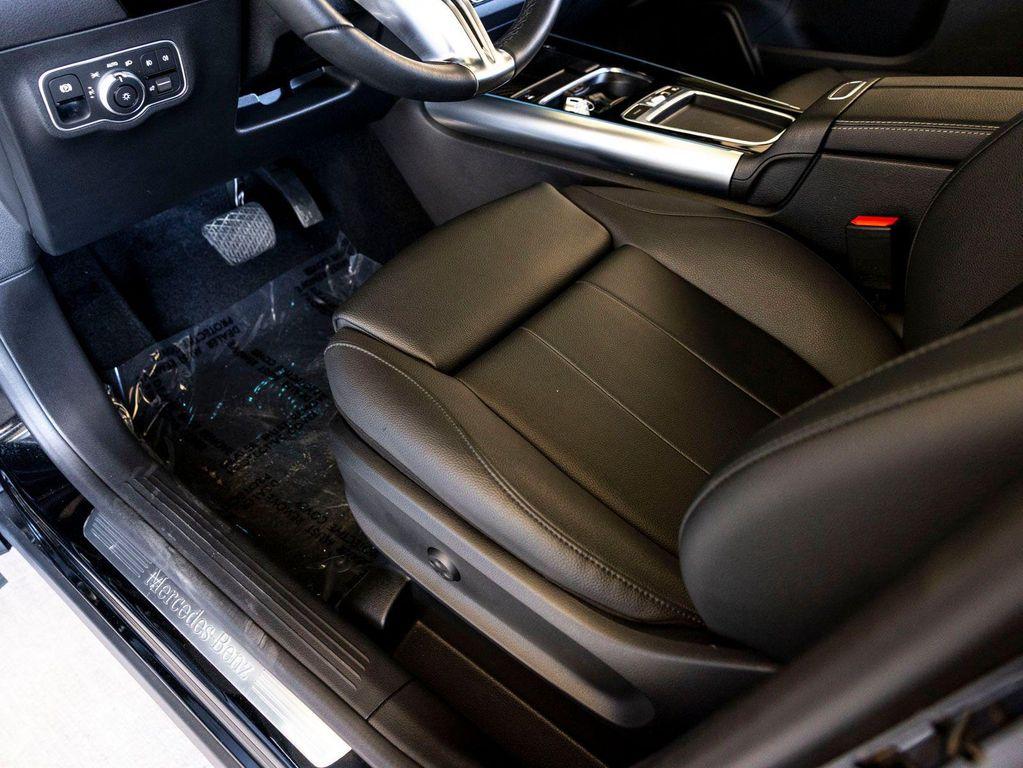 used 2025 Mercedes-Benz GLA 250 car, priced at $38,990