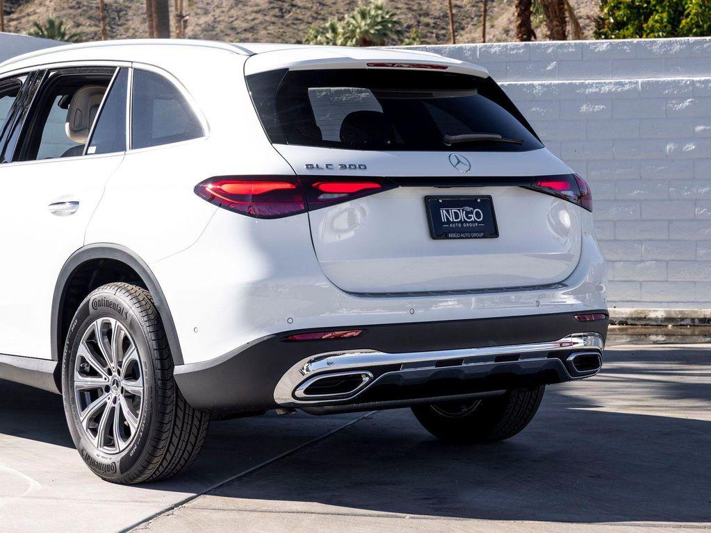 used 2026 Mercedes-Benz GLC 300 car, priced at $47,998