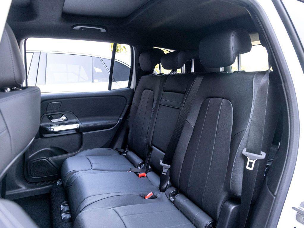 new 2026 Mercedes-Benz GLB 250 car, priced at $46,685