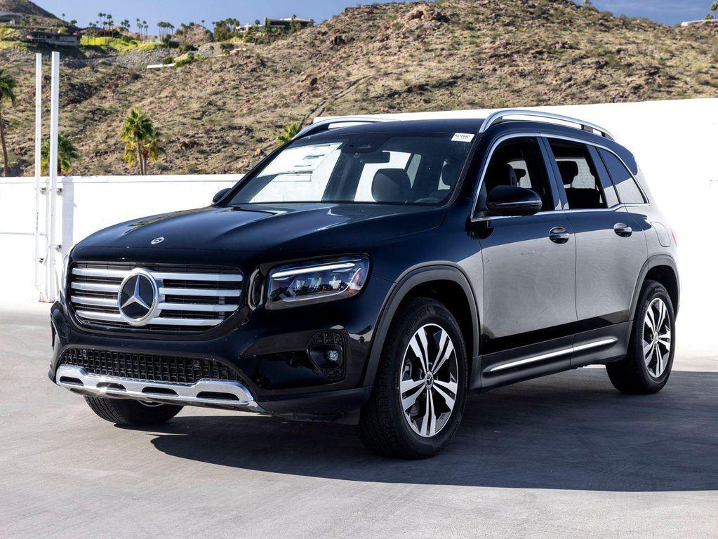 new 2025 Mercedes-Benz GLB 250 car, priced at $47,420