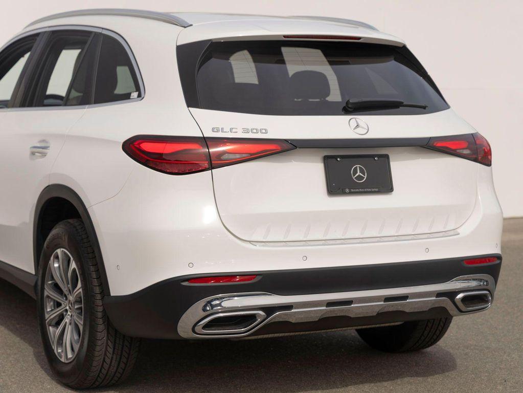 used 2026 Mercedes-Benz GLA 250 car, priced at $39,988