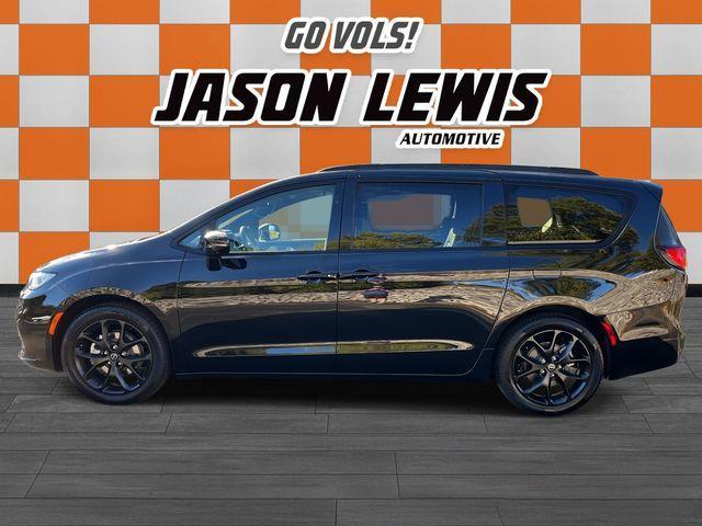 new 2026 Chrysler Pacifica car, priced at $47,815