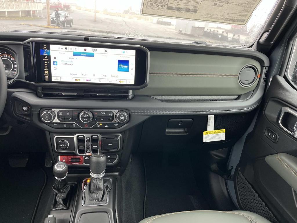 new 2026 Jeep Gladiator car, priced at $62,960