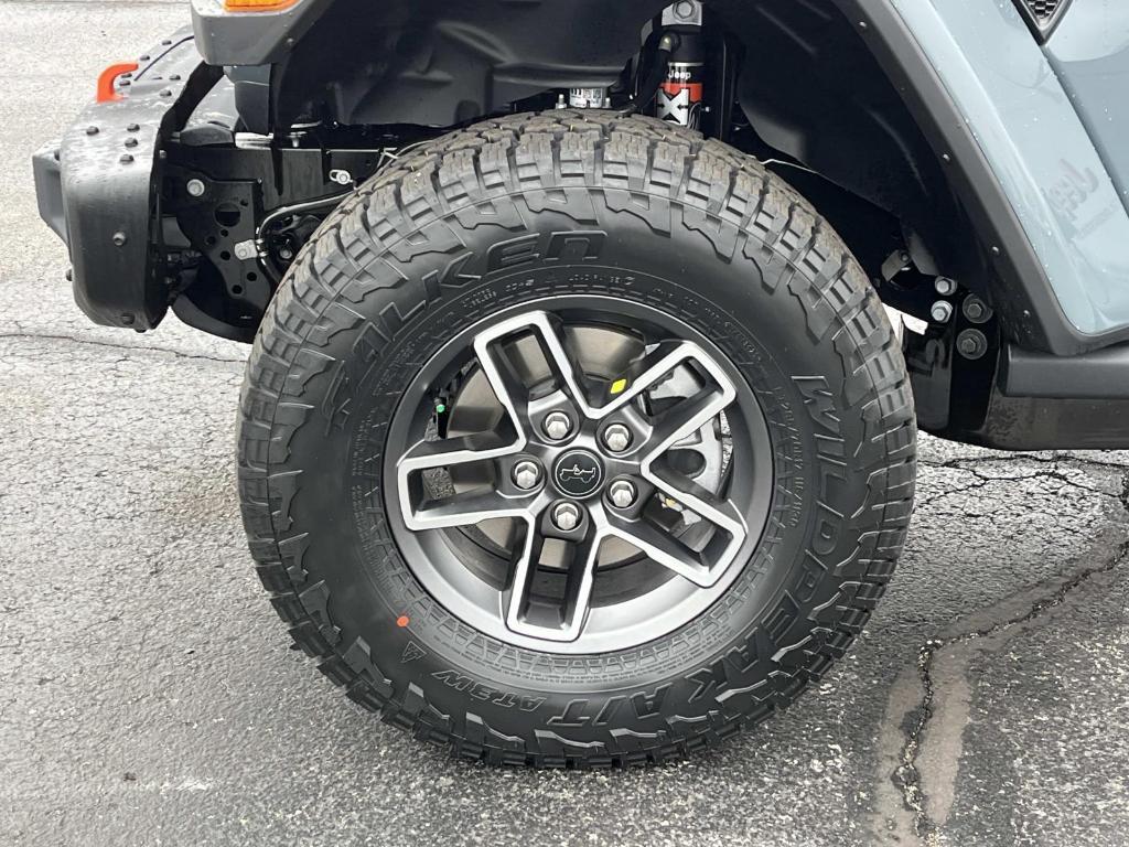 new 2026 Jeep Gladiator car, priced at $62,960